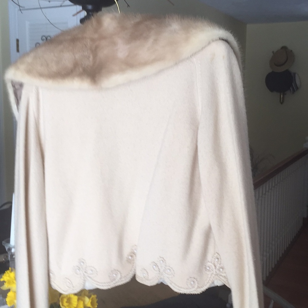Sweater - Picture 2 of 3
